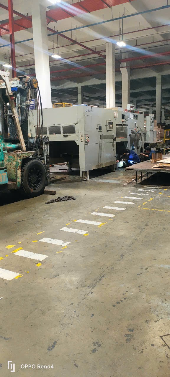 XE NÂNG 15 TẤN LẮP ĐẶT MÁY BẾ TỰ ĐỘNG